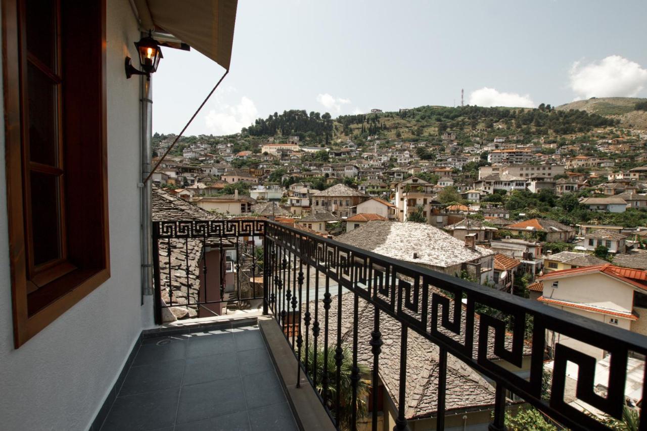 Hotel Sarajet 1821 Gjirokastër Esterno foto