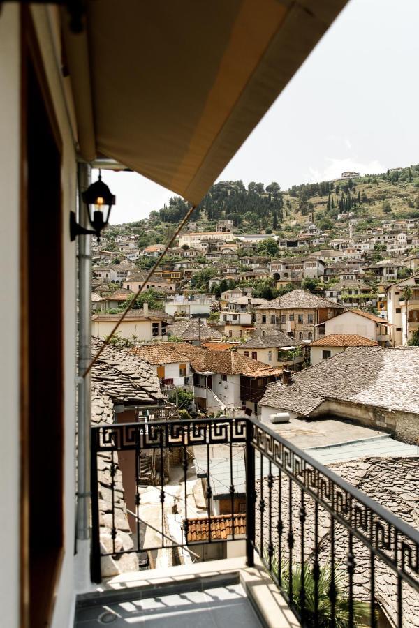 Hotel Sarajet 1821 Gjirokastër Esterno foto