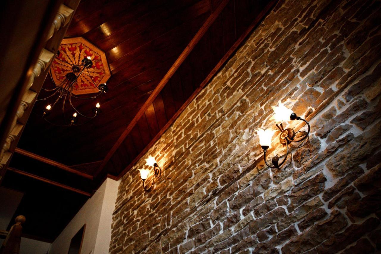 Hotel Sarajet 1821 Gjirokastër Esterno foto