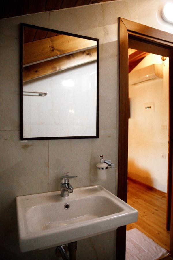 Hotel Sarajet 1821 Gjirokastër Esterno foto