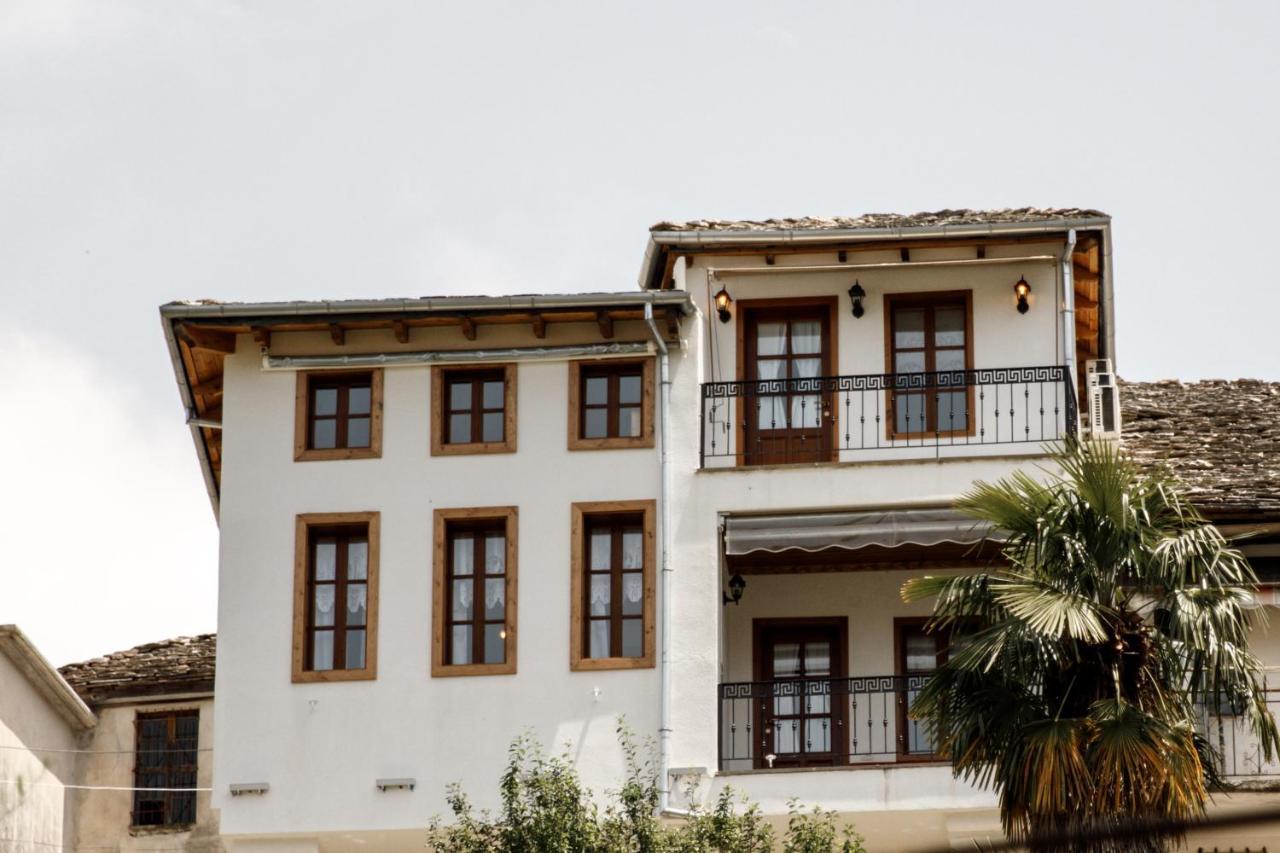 Hotel Sarajet 1821 Gjirokastër Esterno foto