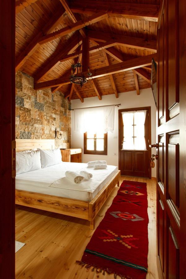 Hotel Sarajet 1821 Gjirokastër Esterno foto