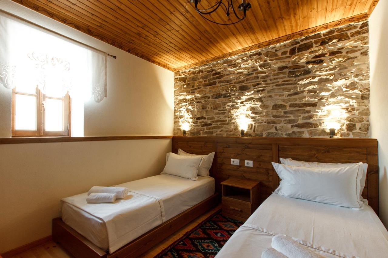 Hotel Sarajet 1821 Gjirokastër Esterno foto