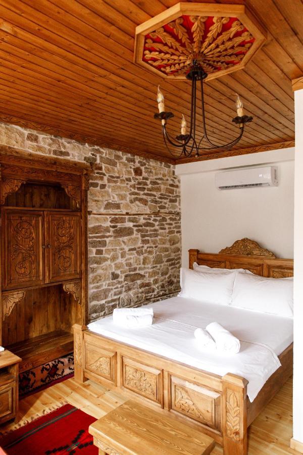 Hotel Sarajet 1821 Gjirokastër Esterno foto