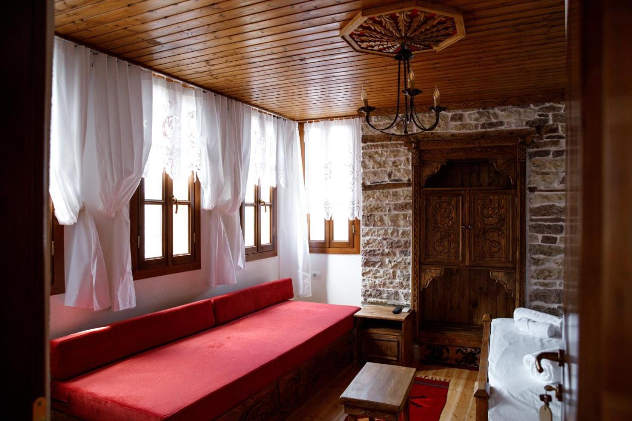 Hotel Sarajet 1821 Gjirokastër Esterno foto