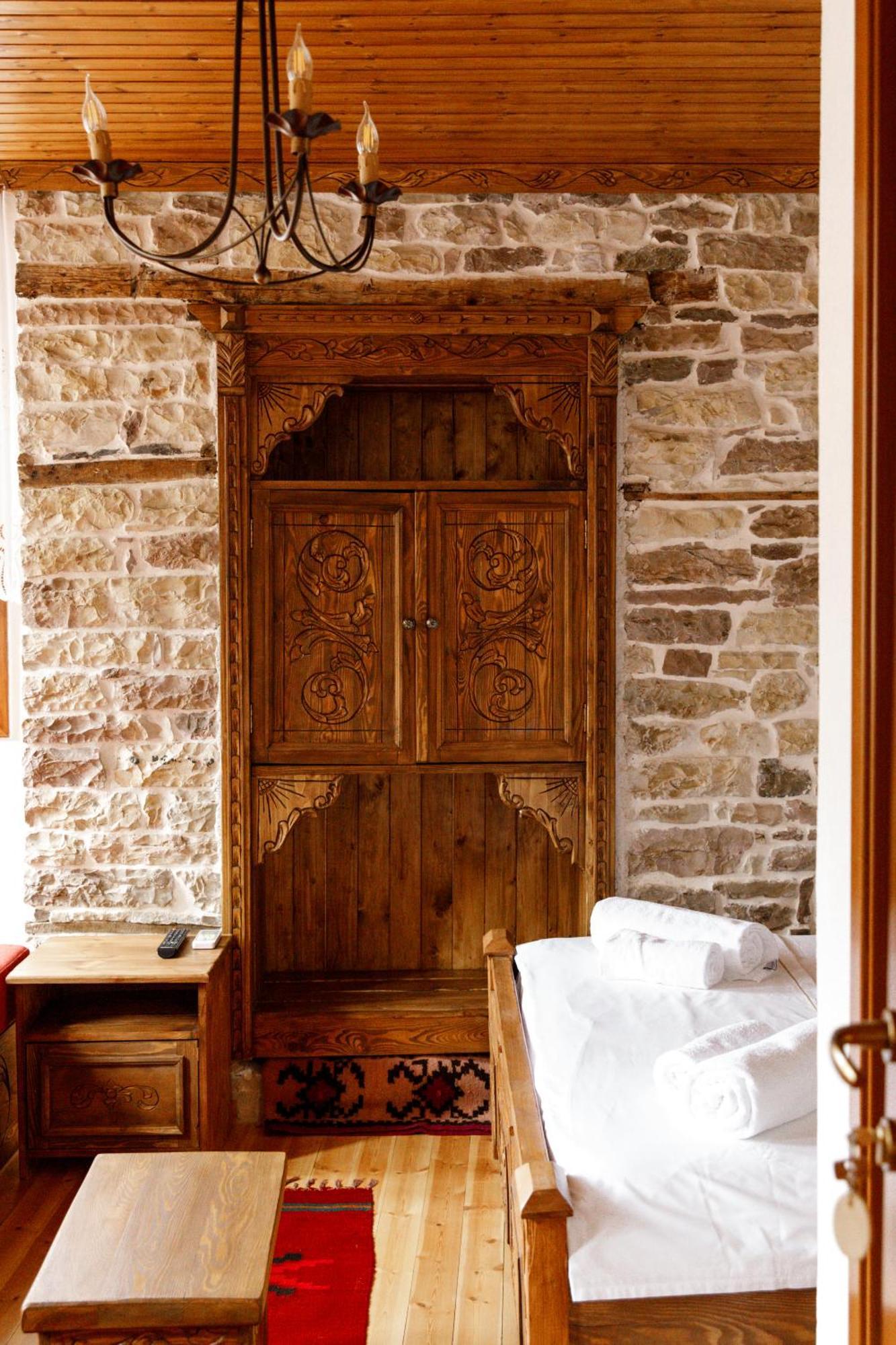 Hotel Sarajet 1821 Gjirokastër Esterno foto